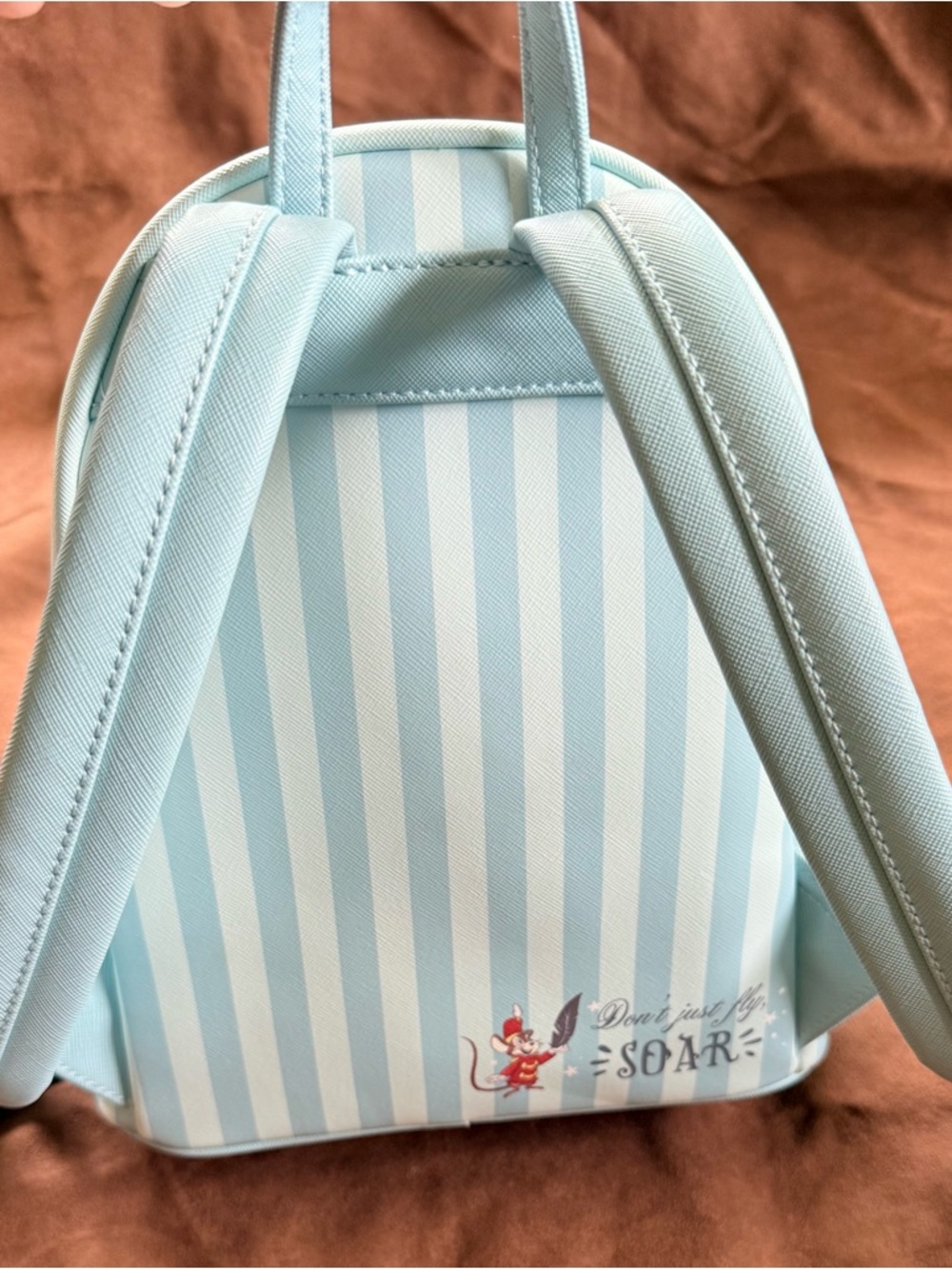Disney Dumbo Loungefly Backpack - Picture 6 of 8